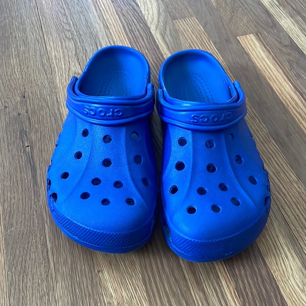Crocs clogs